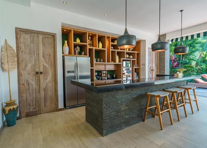 Villa Harlow: Stylish 3br - Centrally Located In Berawa Canggu (Bali)